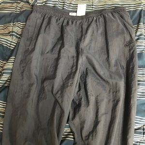 Nike athletic windbreaker joggers